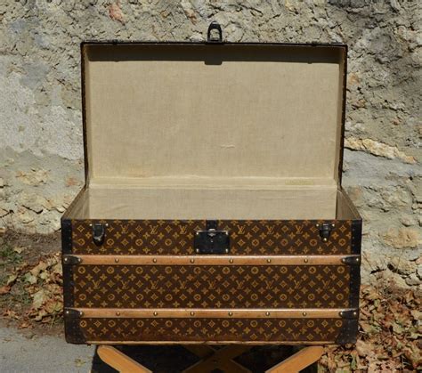 vieille malle louis vuitton|louis vuitton malle souple.